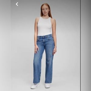 gap low rise stride jeans with washwell - medium wash - size 8, regular inseam